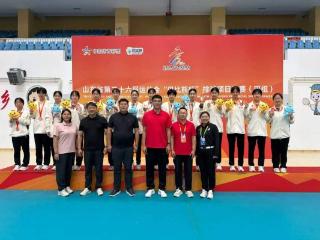 淄博十中女排勇夺省运会第三名