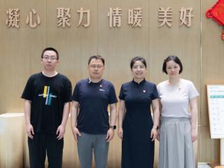 “启东真个好，老满意个”——七一前夕，启东市人民医院党员随访一位特殊的膝关节置换术后奶奶