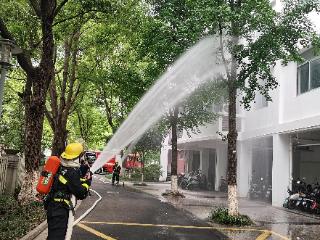 汀兰社区开展集宿区消防实战演练