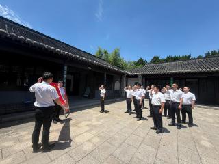 兴化农商银行开展“赓续红色血脉 凝聚奋进力量”活动