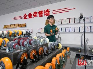 工业品直播进行时｜账号分类播 撬动大市场
