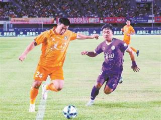 闽超厦门队八战全胜锁定榜首 提前一轮问鼎常规赛