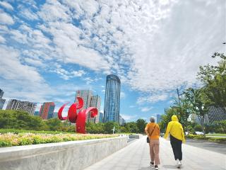 今天小暑，杭州天气"烧烤"模式开启，台风“巴威”持续逼近