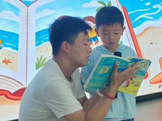 《北戴河童话》秦图讲书人活动举行