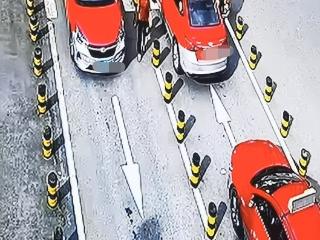 老人车站迷路被邀进屋纳凉：一张纸条帮她找到回家路