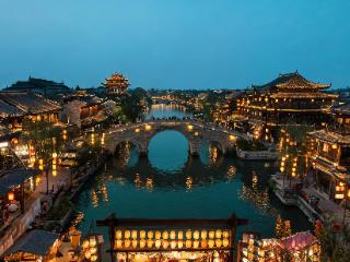 百万汴京人的“深夜食堂”，烟火人间千年不散｜“源”来如此