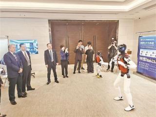第二十六届投洽会先后走进香港澳门举办推介会