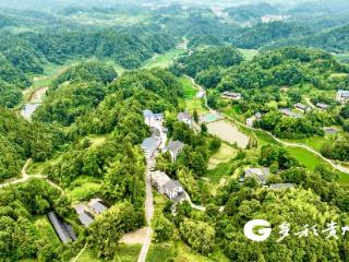 贵州绥阳：25℃夏日清凉引川渝“候鸟”筑巢