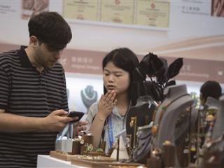 近13万人奔赴现场 成交额超23.8亿元 2026全球跨交会收官 十年实践书写杭州跨境未来新篇章