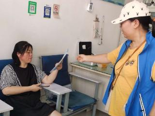 济宁市任城区安居街道豪德园区开展防中暑安全知识宣传活动