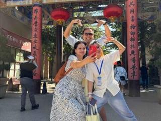 感知幸福中国陕西行丨在袁家村体验传统民俗 俄罗斯姑娘感叹“太赞了”