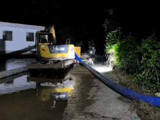 “巴威”带来强降雨 池州严防死守筑牢群众安全防线