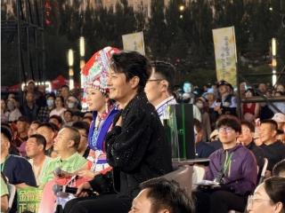 歌声为炬，薪火相传！云飞为草原新声全力护航