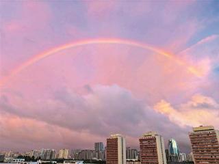 长虹飞架祥云满天 昨晚厦门天空又出现彩虹