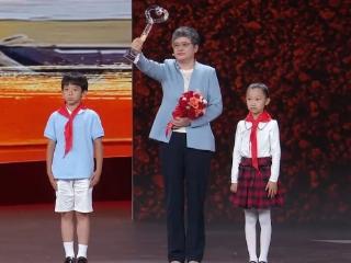 城阳区全国道德模范梁建英入选感动中国2025年度人物！