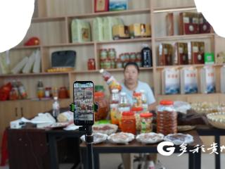 月销过万！务川黄都夫妻主播玩转“村抖”