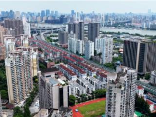 习近平上海行丨城市更新点亮旧社区 新方式共筑“心”家园——走进黄浦区半淞园路街道市民新村居民区