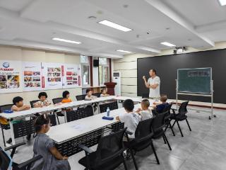 北戴河区安居社区开展少儿硬笔书法公益课活动