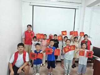 济南市莱芜区凤城街道新甫社区：非遗拓印润童心 传统文化伴暑托