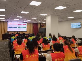 举杯赴盛会 志愿传温情 第36届青岛国际啤酒节老城会场（上街里）文明实践志愿服务培训会召开