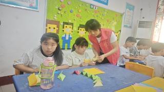 济宁市泗水县圣水峪镇：巧手折纸伴成长，温情守护暖童心