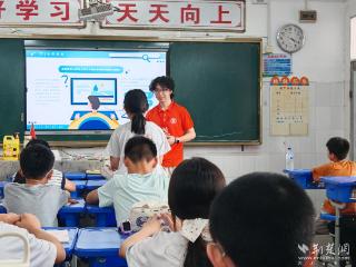 湖北大学“陌上花开”文化传承志愿服务队走进咸宁